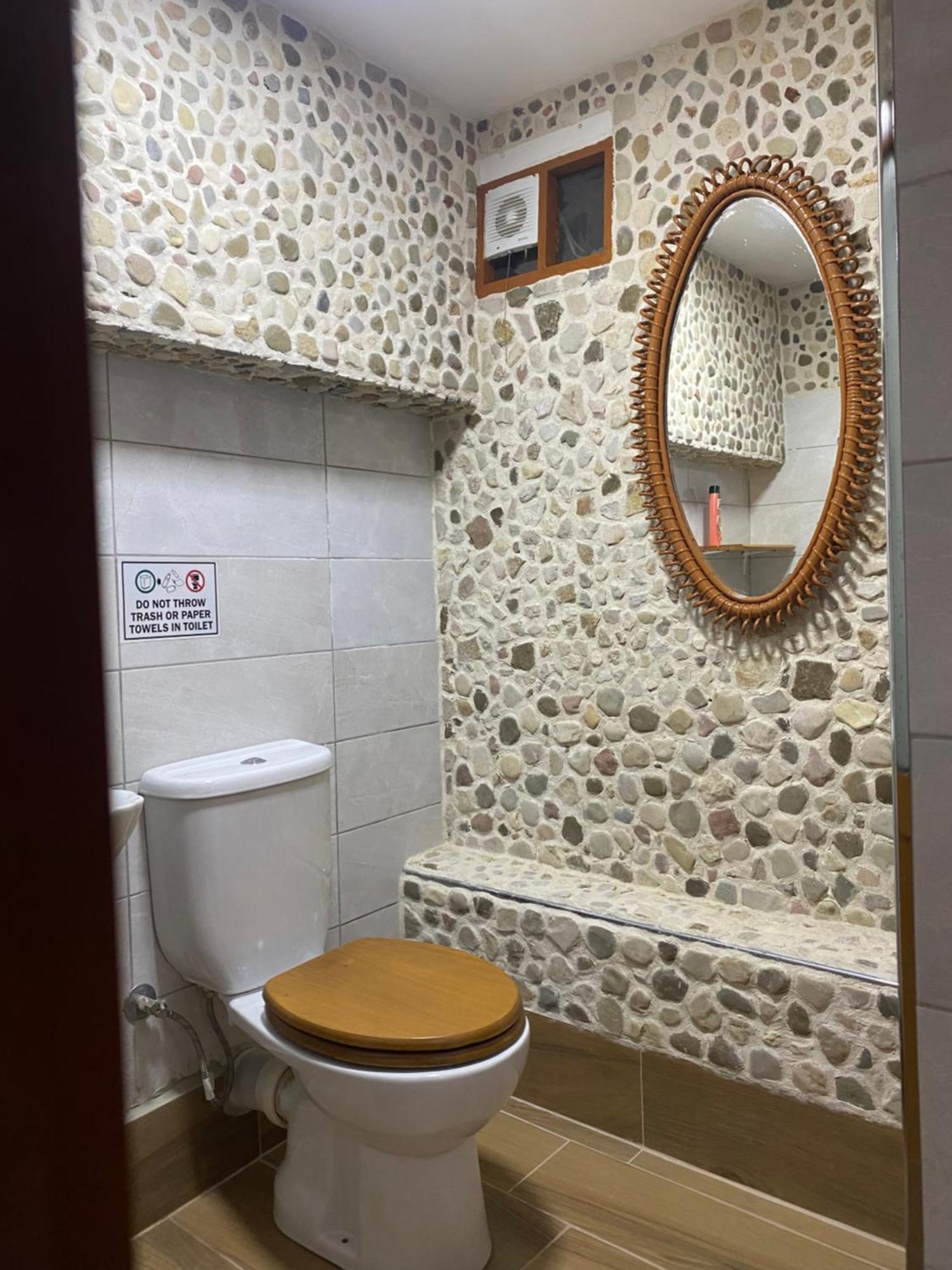 Guest House Memushi Гірокастра Екстер'єр фото